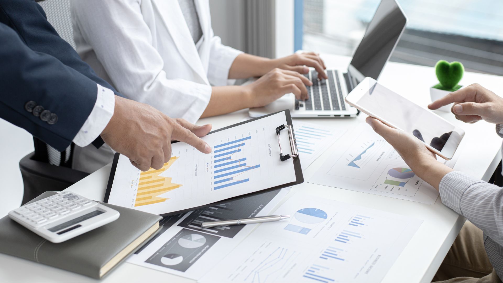 Influence training workshop improving negotiation outcomes for foreign companies