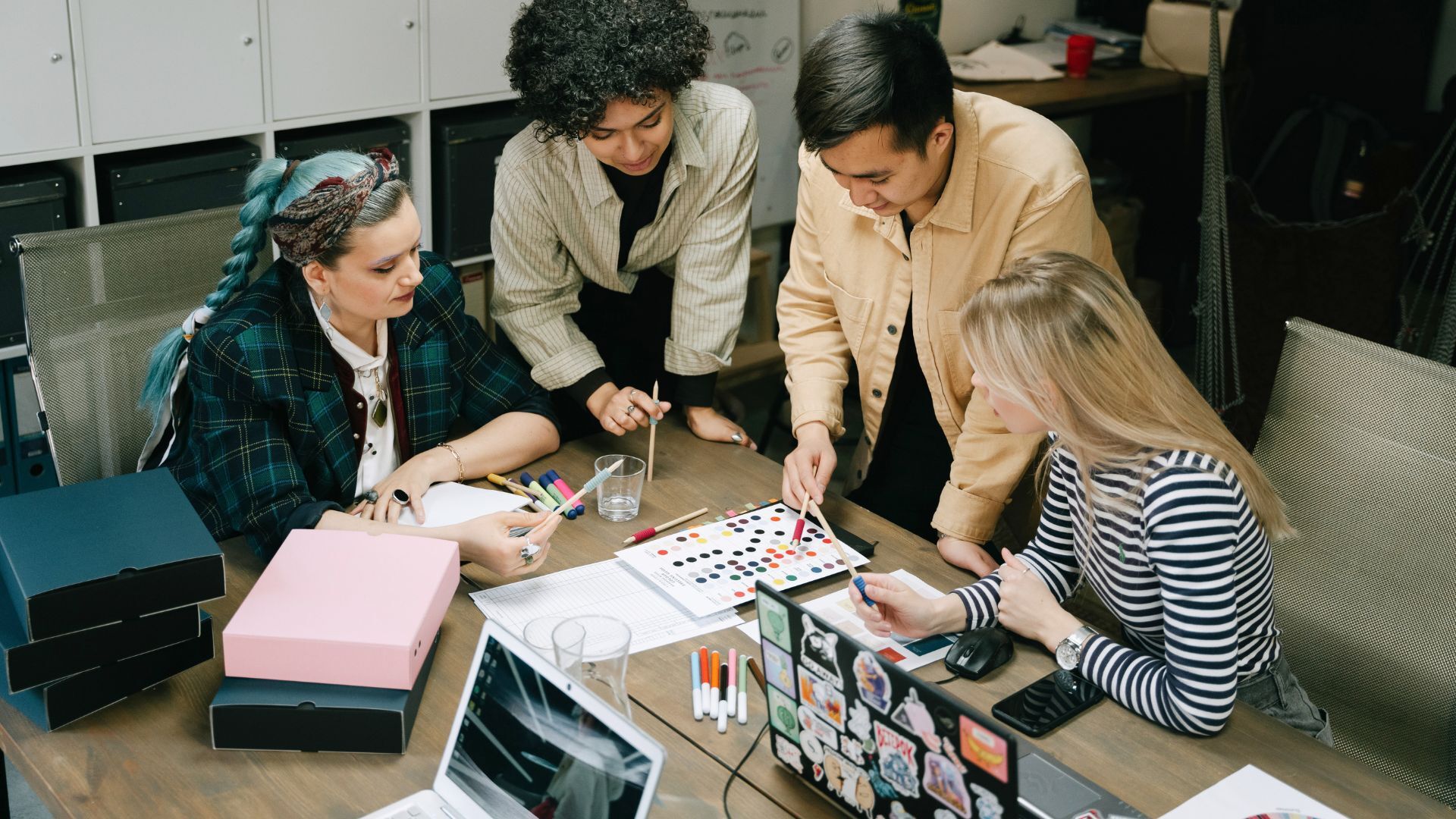 Manager using influence training to include diverse voices in a project meeting
